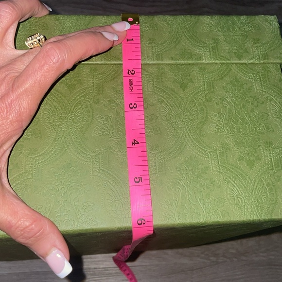 Empty GUCCI Shoe Box - Picture 4 of 8